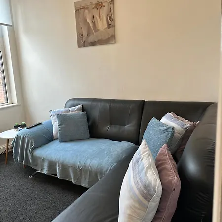Winter Gardens Flat 3 - Family Apartment Blackpool Exterior photo