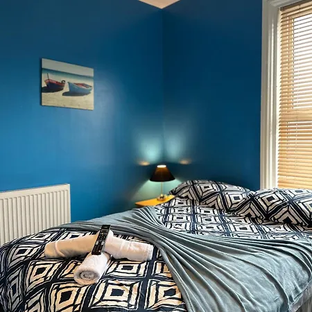 Winter Gardens Flat 3 - Family Apartment Blackpool Exterior photo